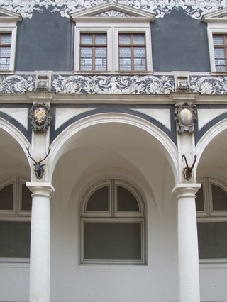 Detail fasády v drážďanském Stallhofu